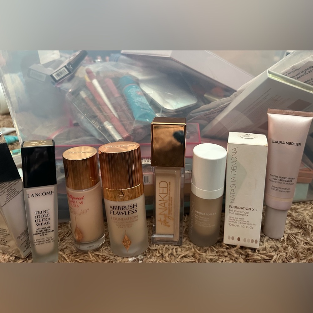 Lot of barely used high end fair light foundations